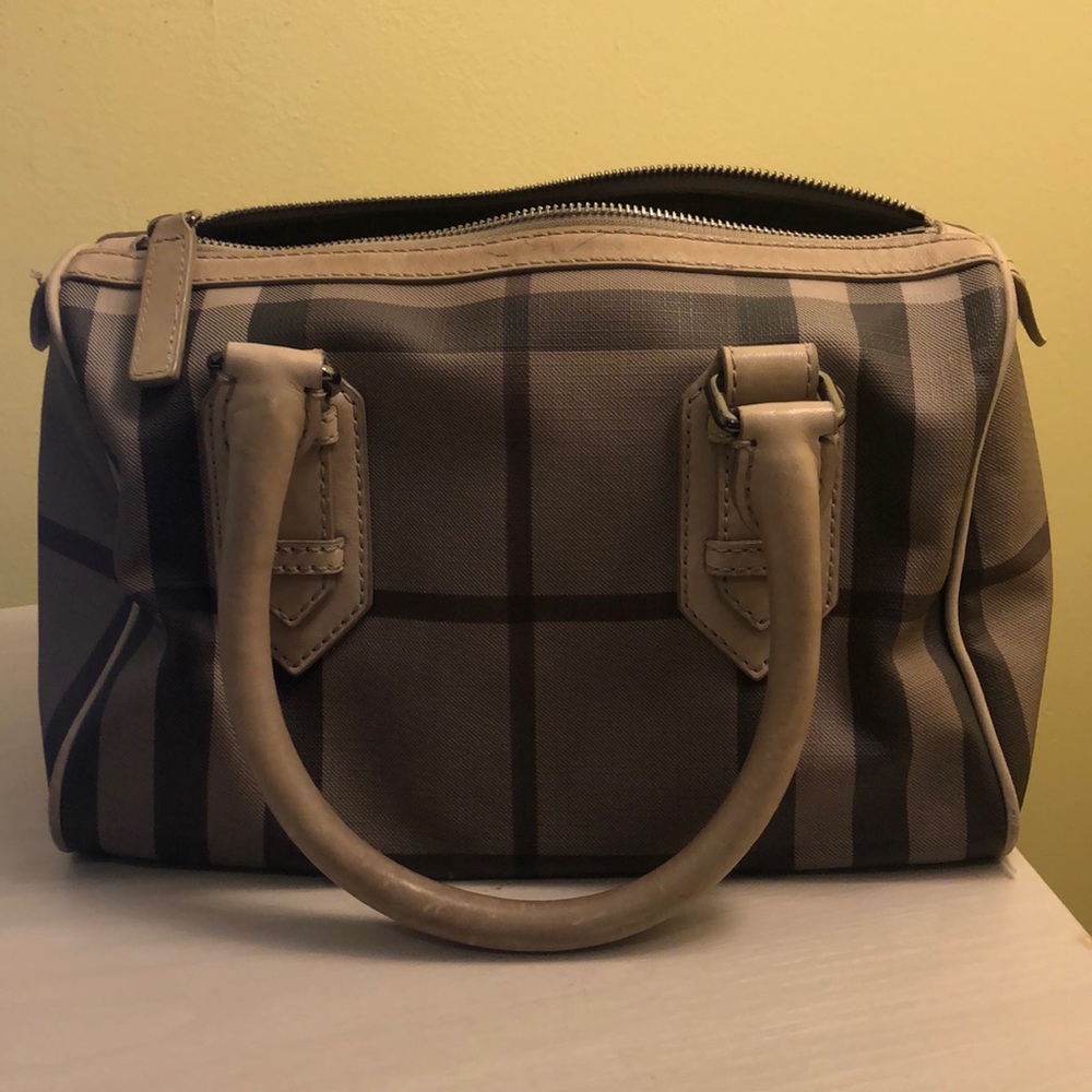 Used authentic  Burberry boston bag smoked check